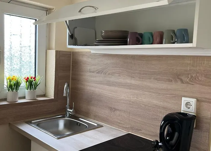 Pensjonat Highway 2*